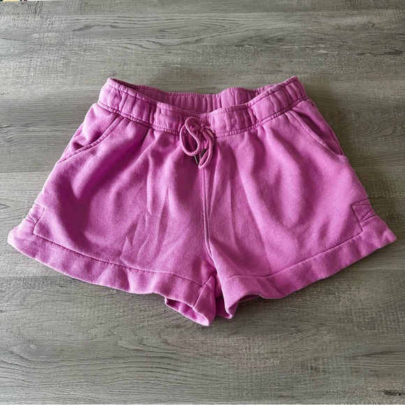 Universal Thread size medium sweat shorts, pink, worn once, 3” inseam - Picture 3 of 5